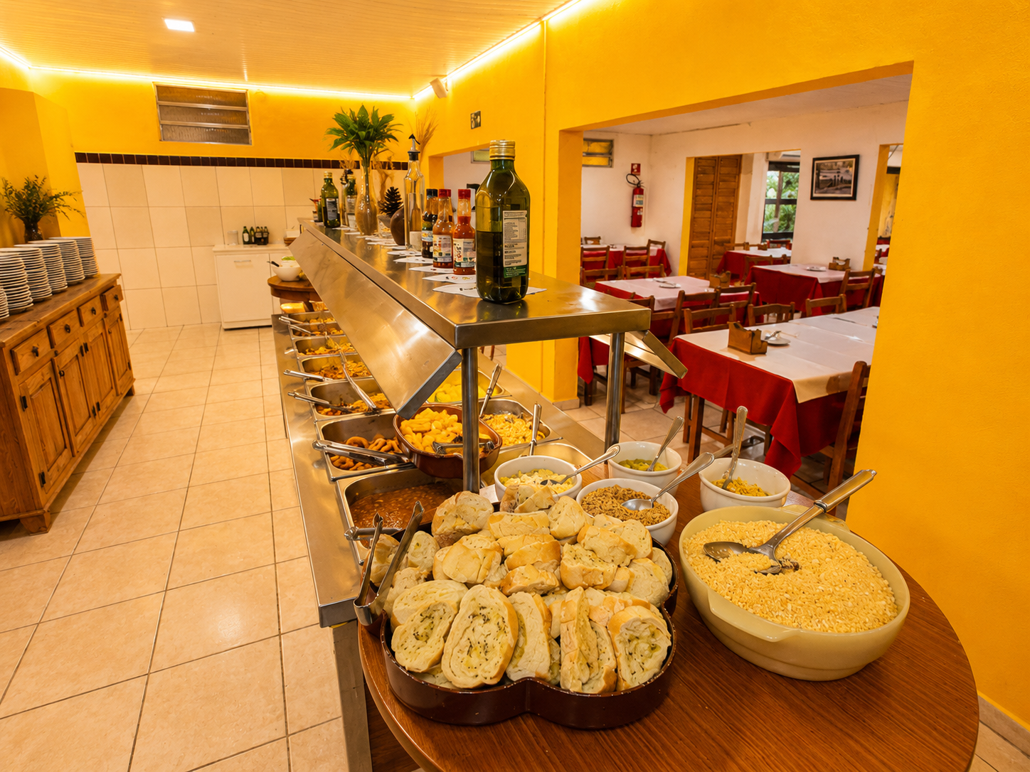 Buffet completo da Churrascaria A Candeia